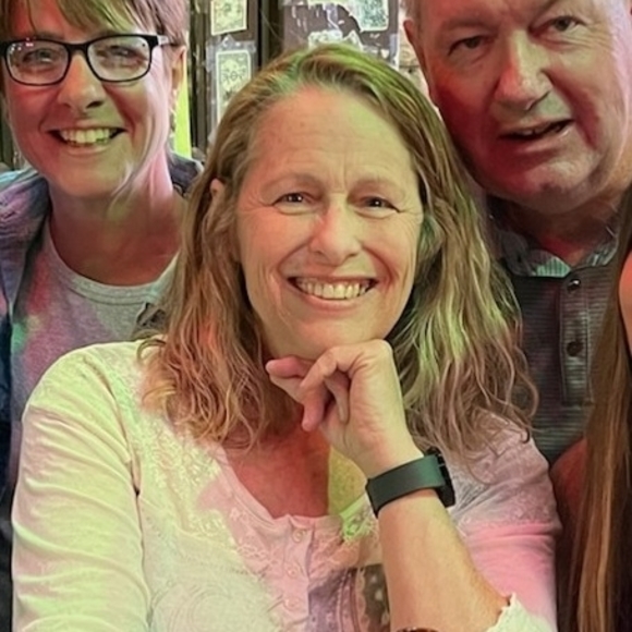 Meet your Posher, Eileen - Picture 1 of 1